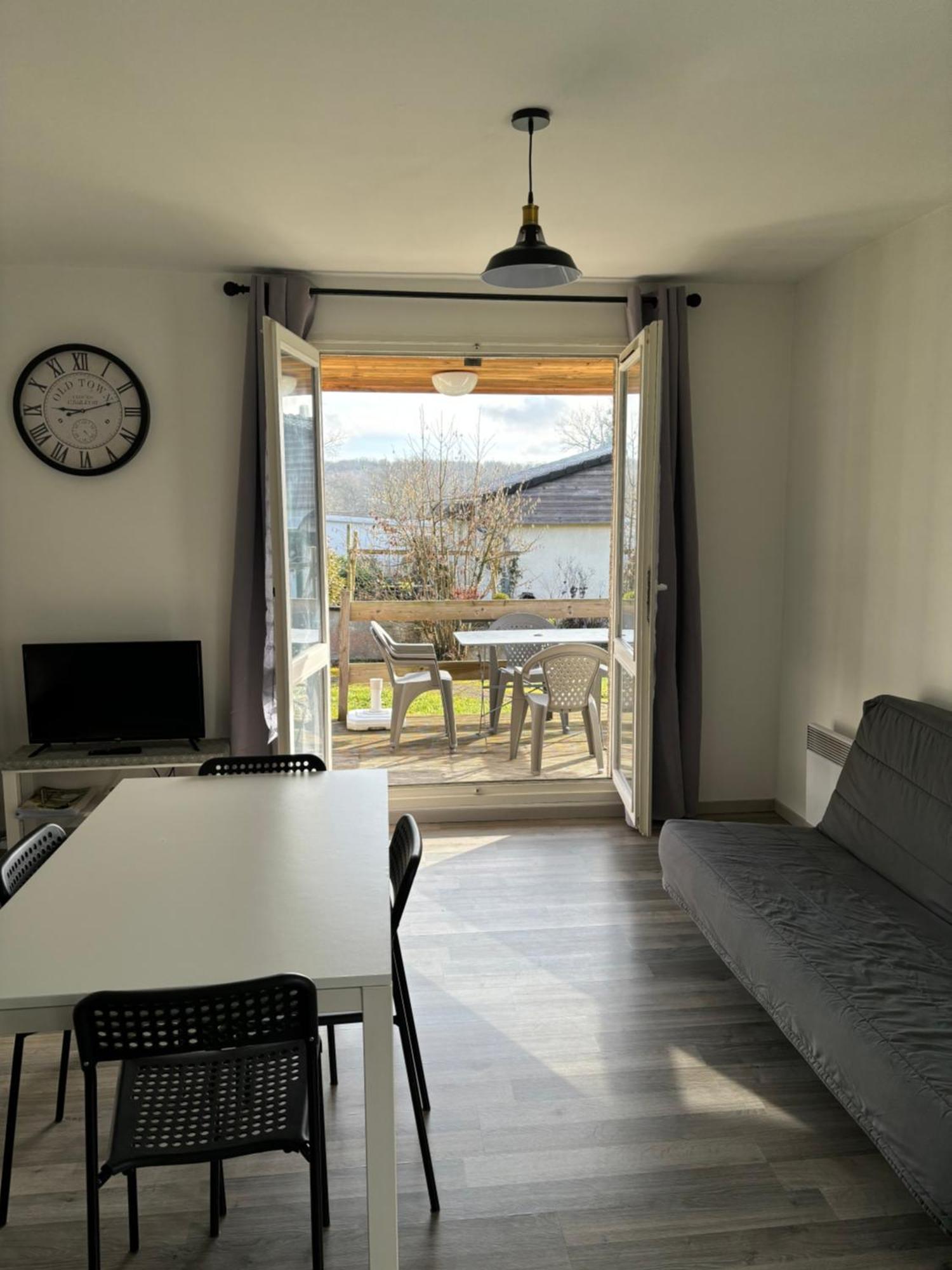 Studio Albert Avec Terrasse A Proximite De Metz Luaran gambar